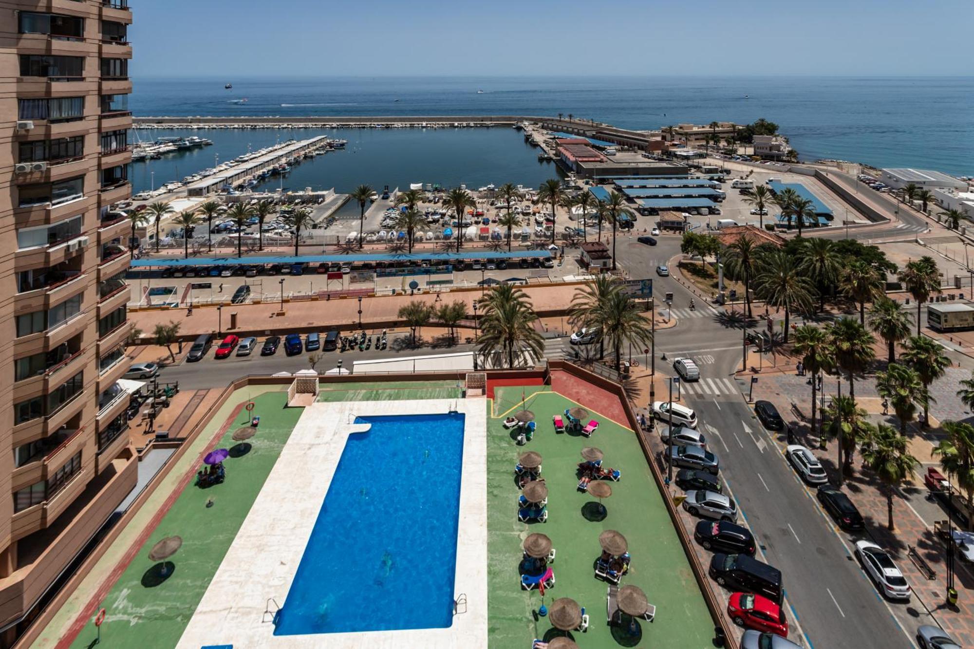 Sur Suites Palmeras 4 Фуeнхирола Екстериор снимка