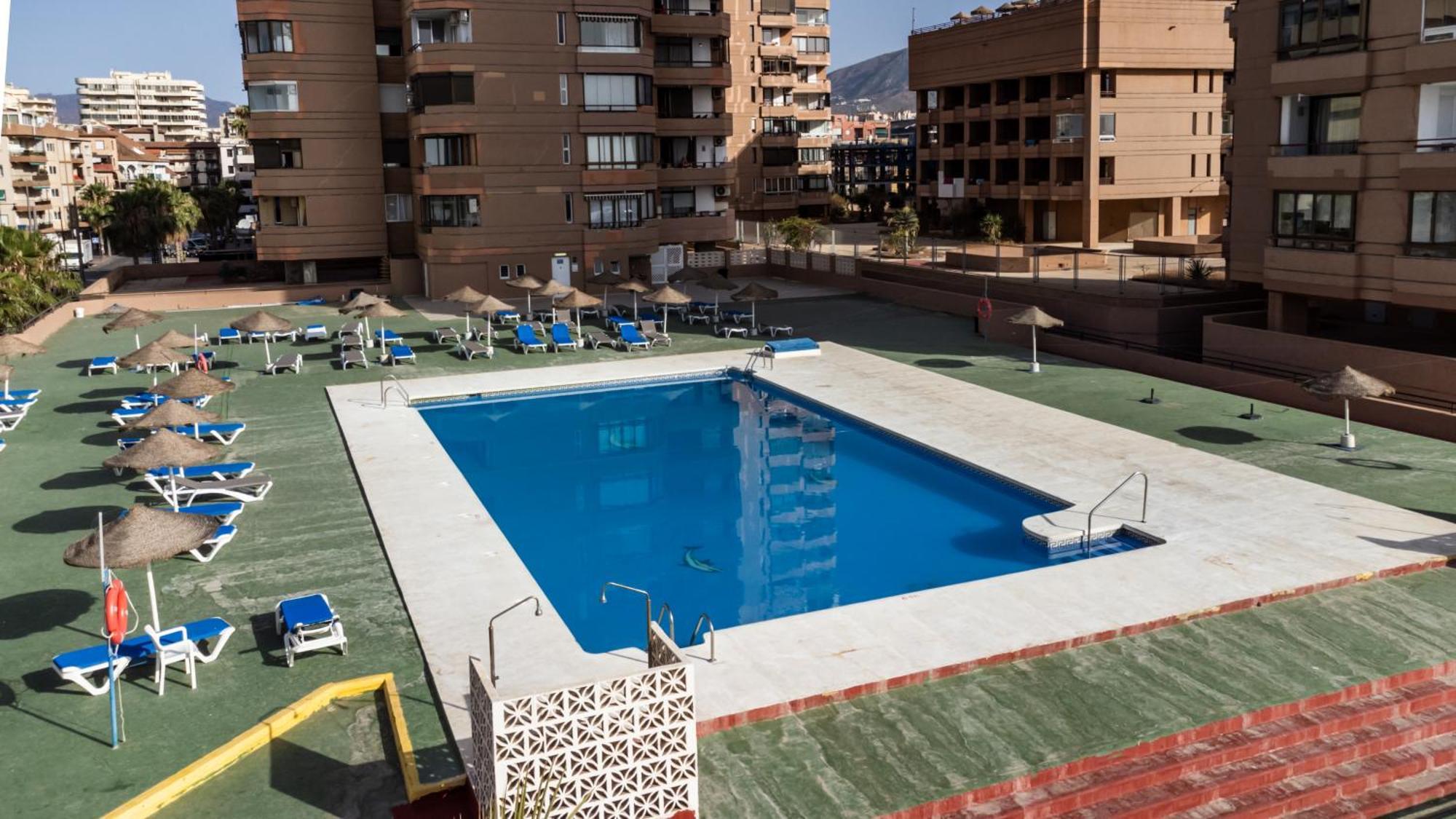 Sur Suites Palmeras 4 Фуeнхирола Екстериор снимка
