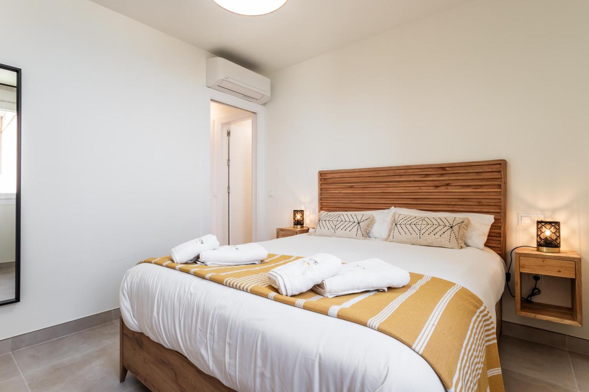 Sur Suites Palmeras 4 Фуeнхирола Екстериор снимка