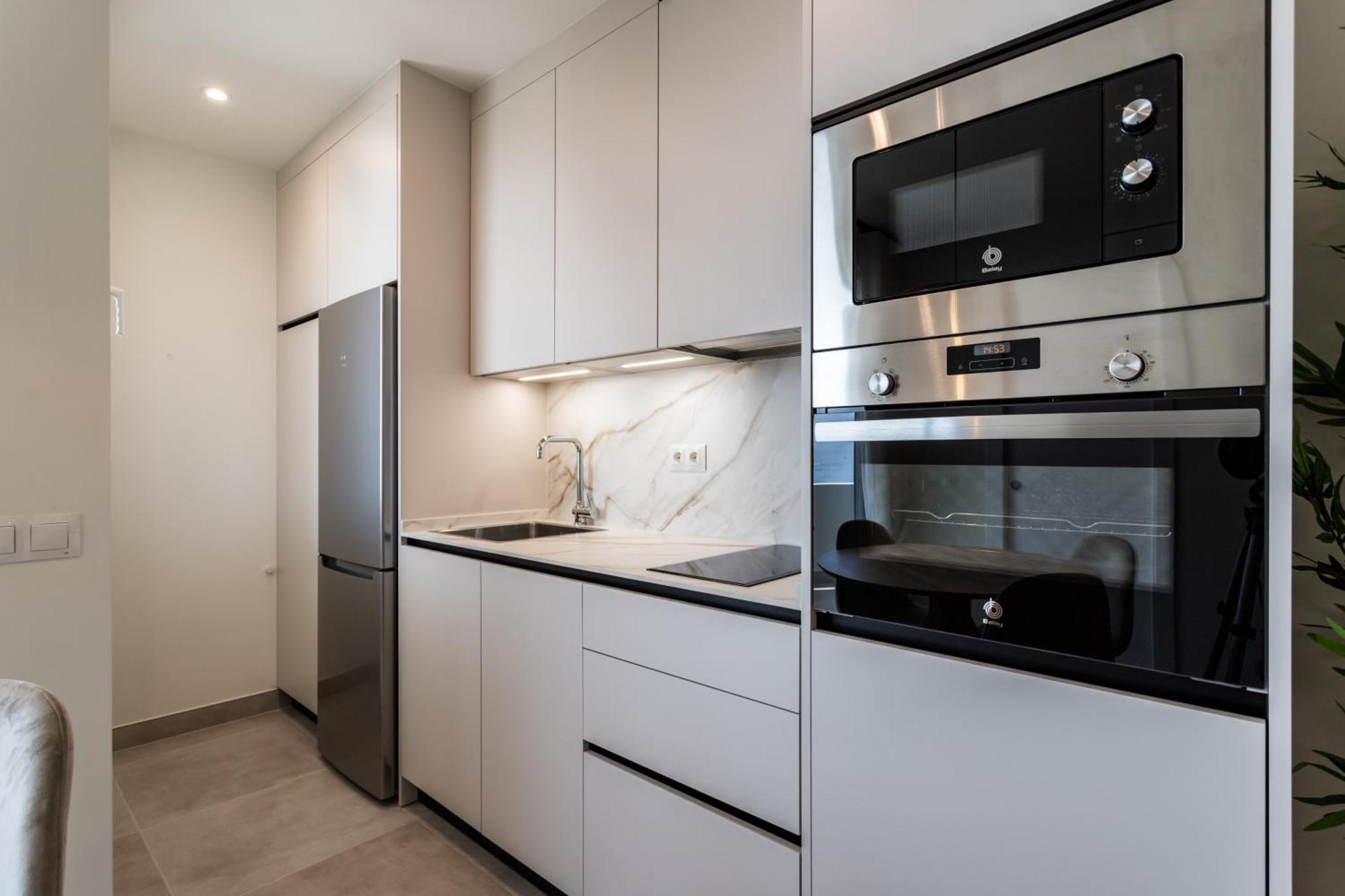 Sur Suites Palmeras 4 Фуeнхирола Екстериор снимка