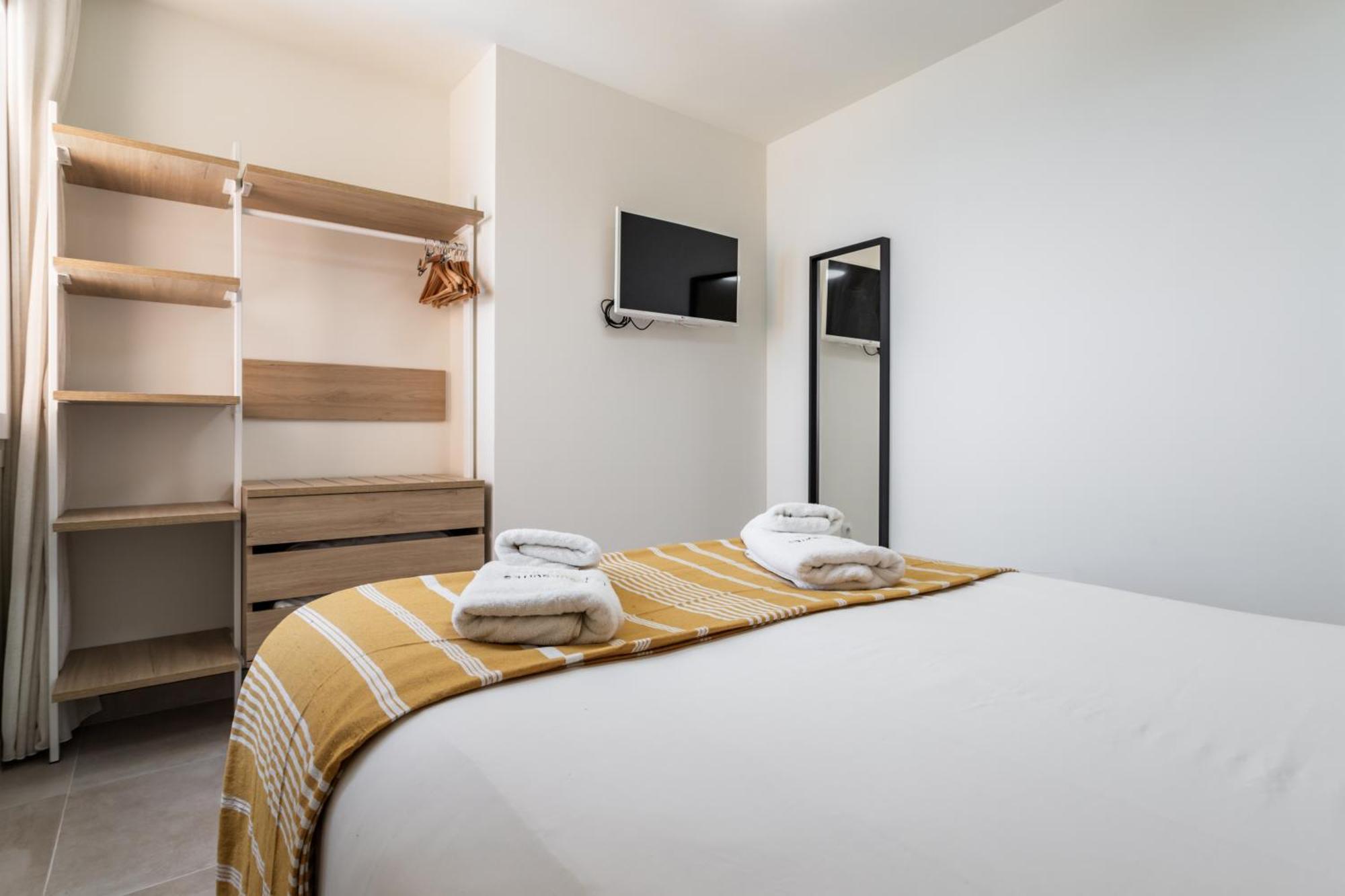 Sur Suites Palmeras 4 Фуeнхирола Екстериор снимка